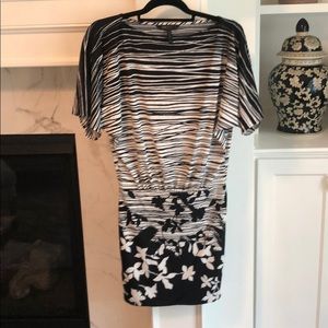 Bcbg mini dress. Soze xs